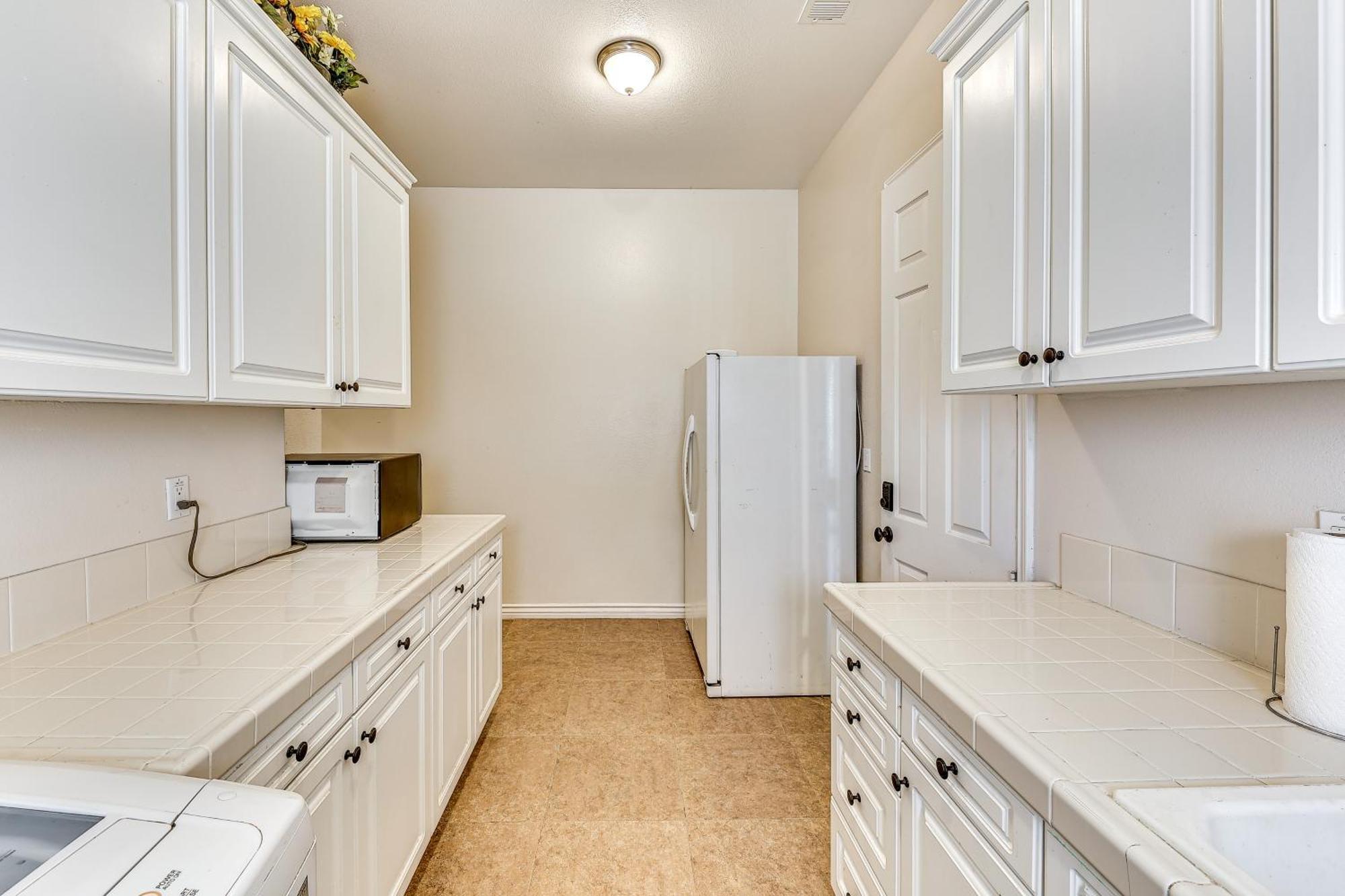Oasis Less Than 10 Mi To Dtwn - Great For Groups * Riverside